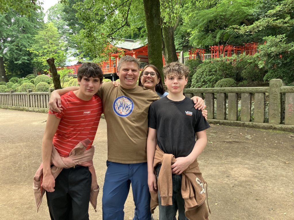 Tokyo in Half a Day: Hotel Akihabara & Nezu Shrine