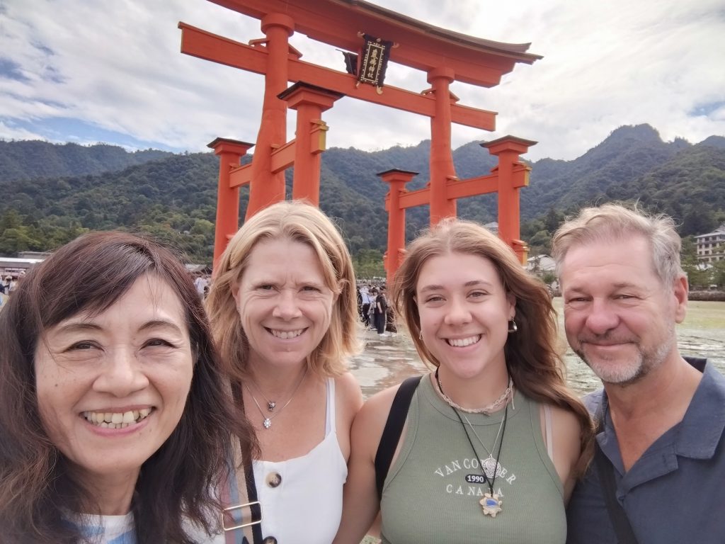 Hiroshima & Miyajima in 1 Day: Private Tour