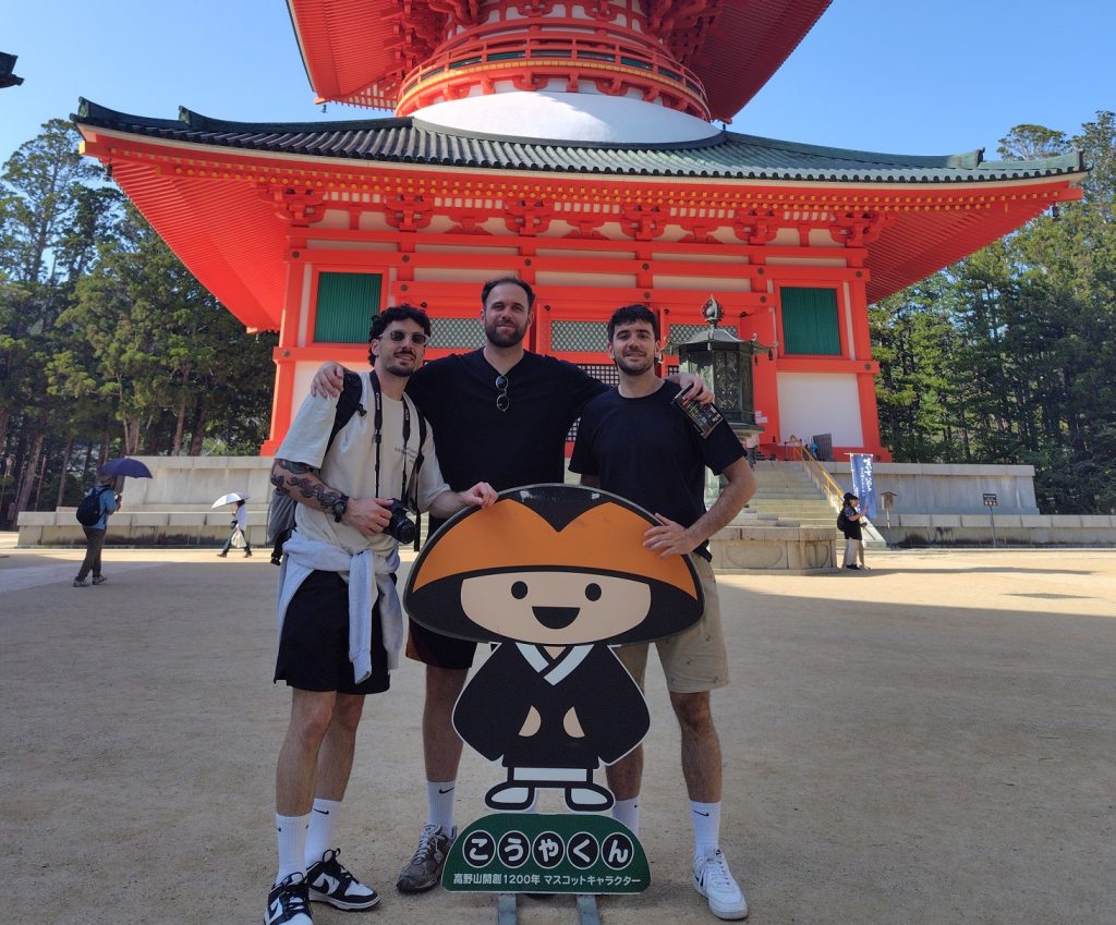 Wakayama in Half a Day: Okunoin & Shopping @ FamilyMart