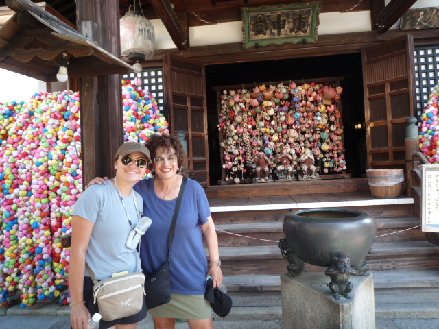 Kyoto in Half a Day: Walk (Hotel → Yasaka Pagoda) & Stroll around Gion