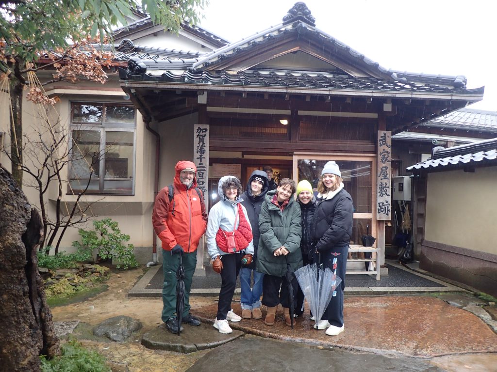 Ishikawa in One Day: Kenrokuen Garden & Kanazawa Castle Park