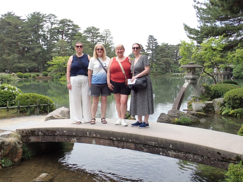 Ishikawa in Half a Day: Kenrokuen Garden & Higashi Chaya District