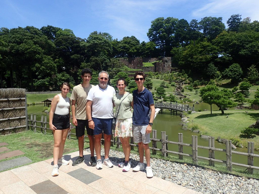 Ishikawa in One Day: Kanazawa Castle & Higashi Chaya District (Shima)