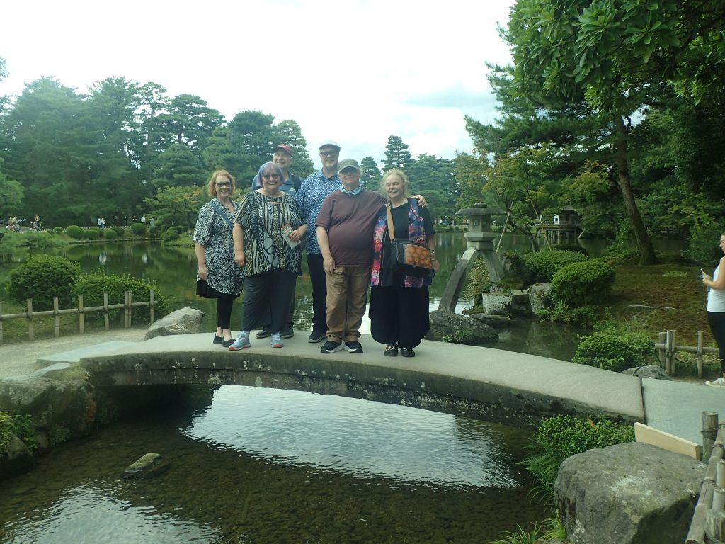 Ishikawa in Half a Day: Kenrokuen Garden & Higashi Chaya District