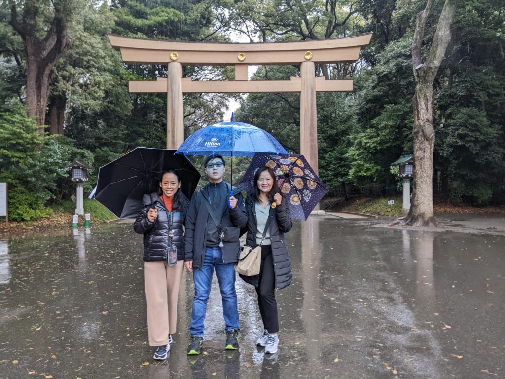 Tokyo in One Day: Meiji Shrine & Tsukiji Outer Market