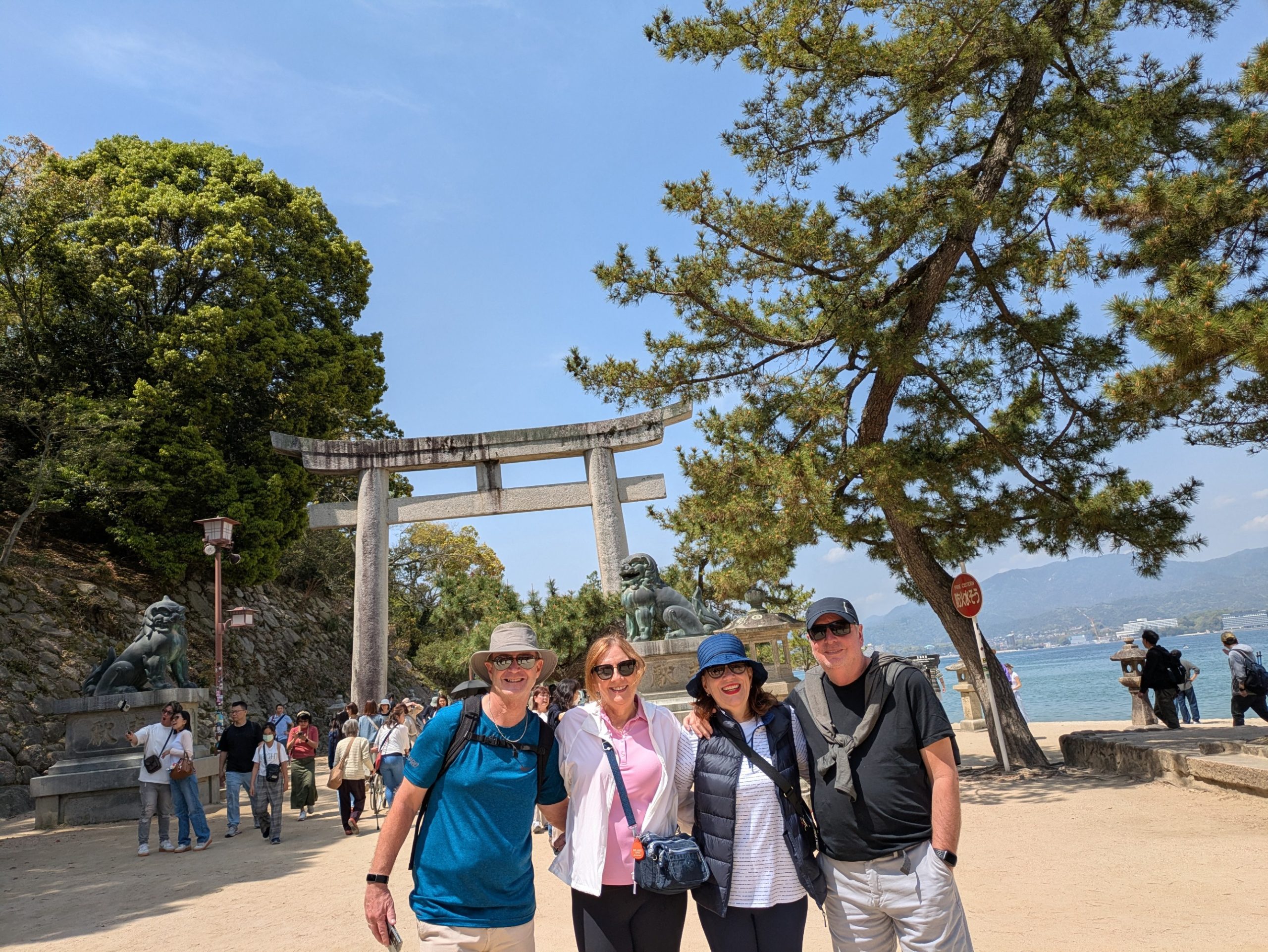 Hiroshima & Miyajima in 1 Day: Private Tour