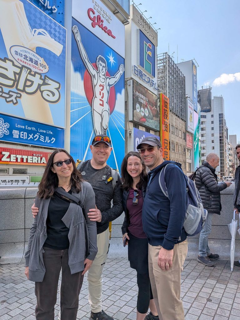 Osaka in Half a Day: Osaka Castle Park & Tenshukaku & Shitennoji
