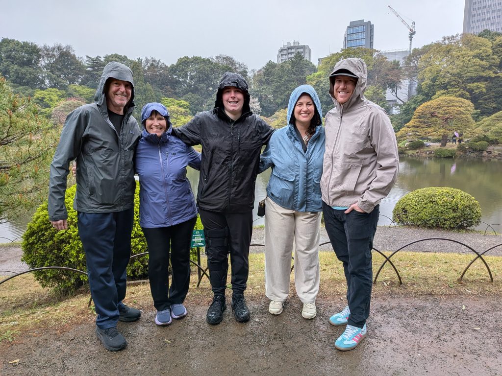 Tokyo in One Day: Meiji Shrine & Hotel Iconic Tokyo Shiodome