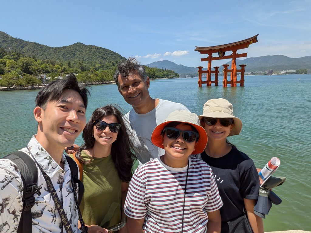Hiroshima & Miyajima in 1 Day: Private Tour