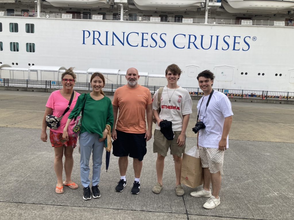 Kagoshima: Board the ferry to Sakurajima