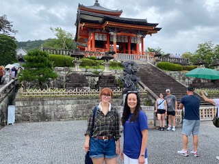 Kyoto in One Day: Yasaka Shrine visit & Fushimi Inari Taisha visit