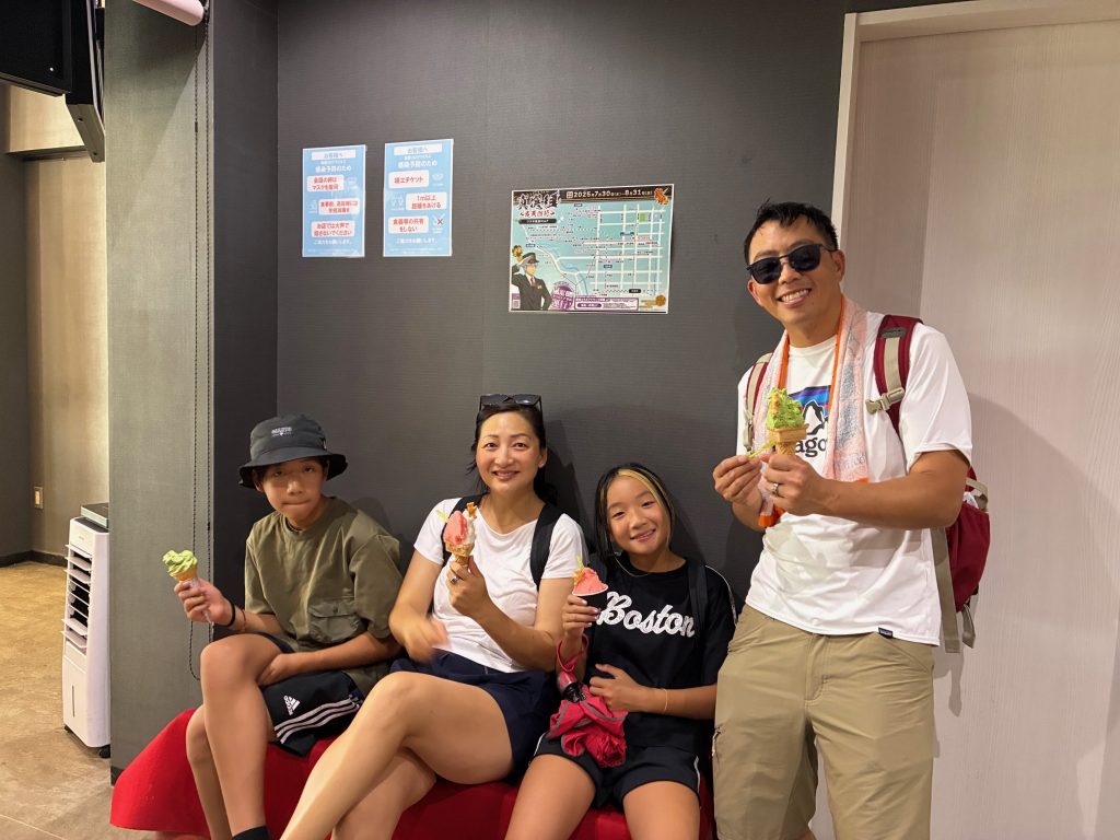 Kyoto in One Day: Arashiyama Main Street & Shijo Station