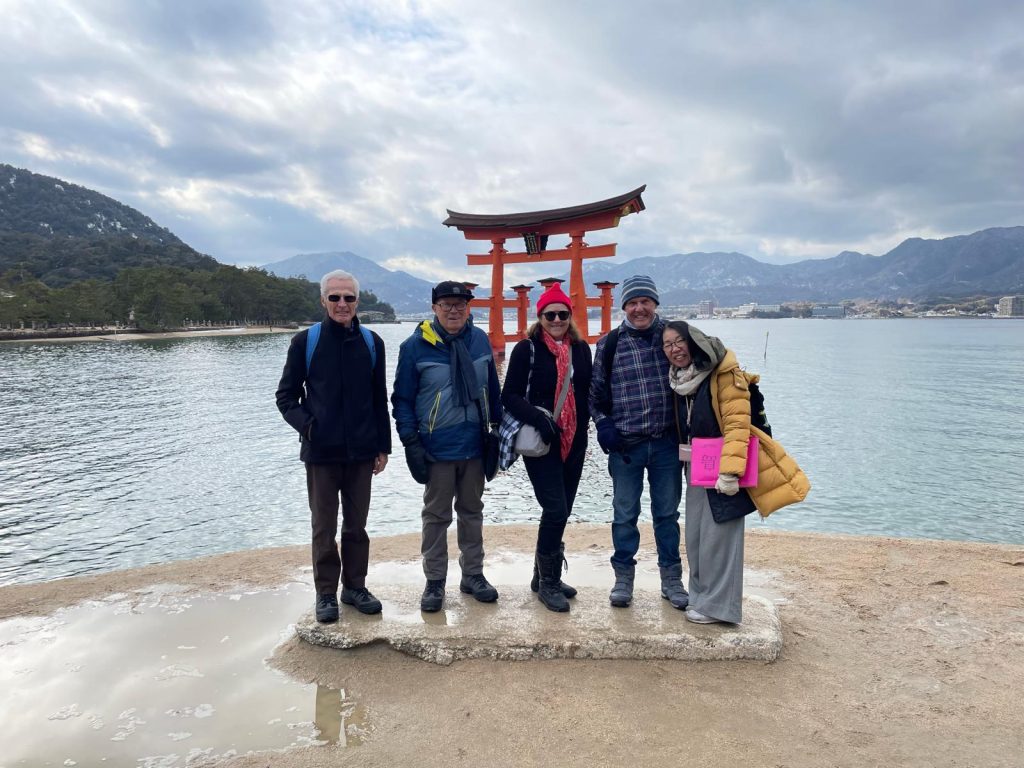 Hiroshima in One Day: Okonomiyaki lunch & Hiroshima Station