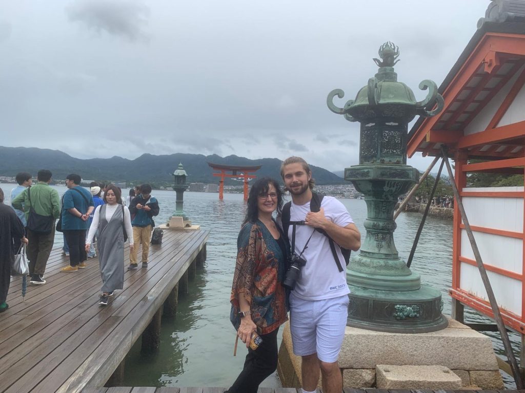 Hiroshima in One Day: Hiroshima Castle & JR Miyajimaguchi