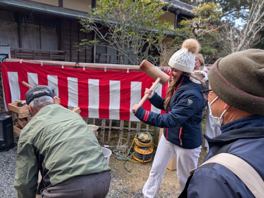 Nara in One Day: Todaiji Temple & 40  Yoshikien Garden