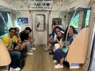 Kanagawa in One Day: Odakyu Odawara Station & Hakone-Yumoto Station