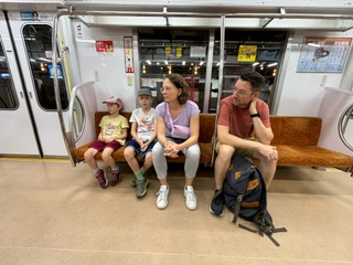 Tokyo in Half a Day: Asakusa Station & Hamamatsucho Station