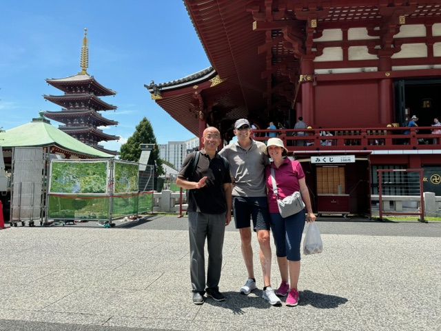 Tokyo in One Day: Takeshita Street & Tsukiji Hongwanji Temple