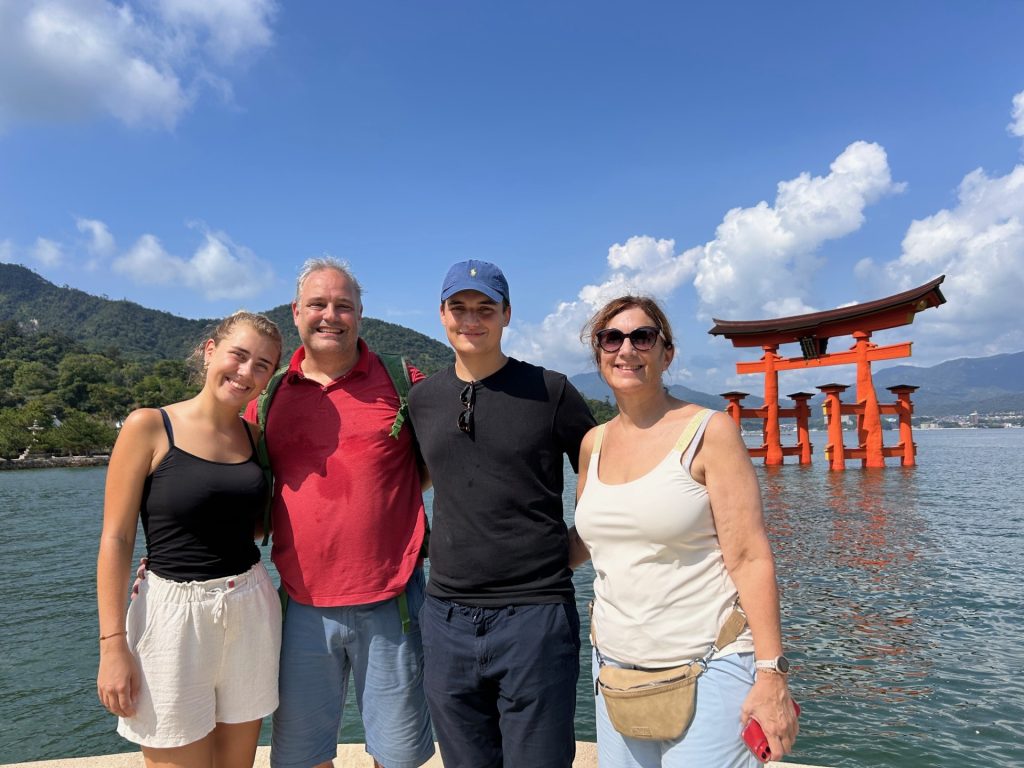 Hiroshima in One Day: Travel to Miyajima & Travel to Peace Memorial