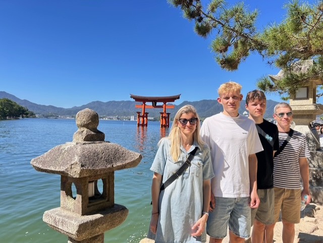 Hiroshima in One Day: Miyajima & Peace Park