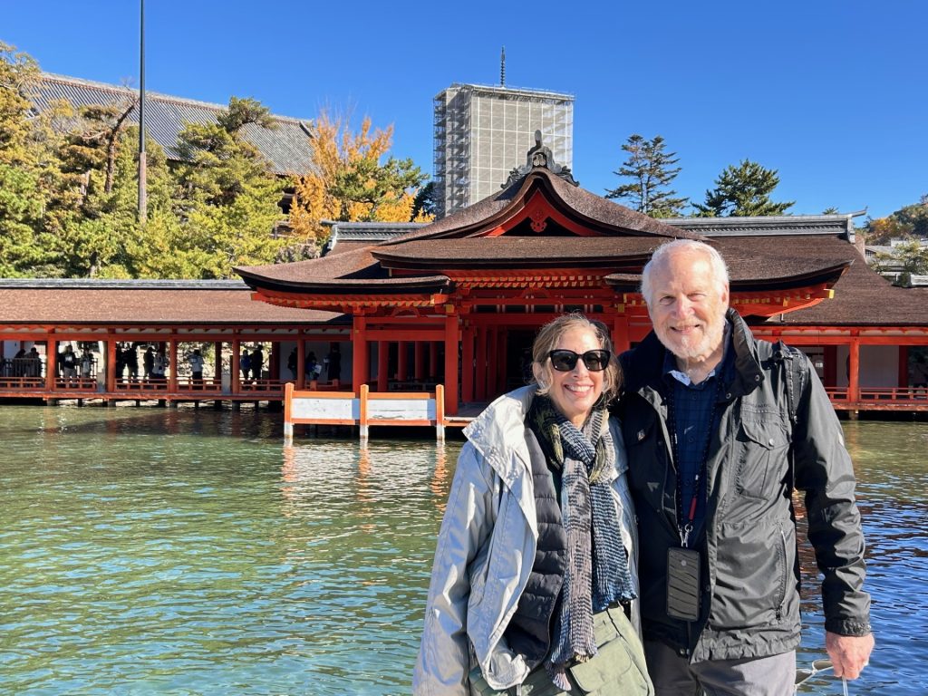 Hiroshima in One Day: Travel to Miyajima & Disperse at Hondori