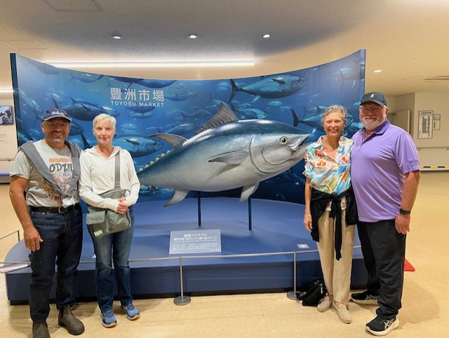 Toyosu Tuna Auction & Tsukiji Local Food Tour