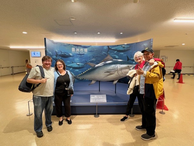 Toyosu Tuna Auction & Tsukiji Local Food Tour