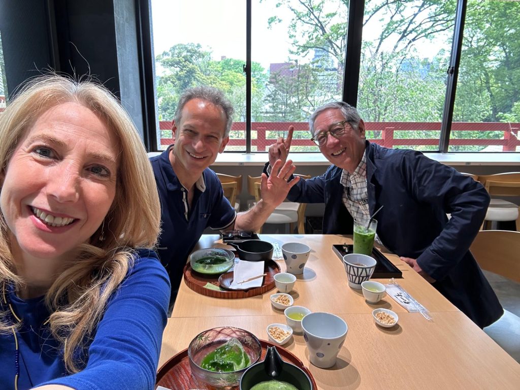 Tokyo in One Day: Hotel New Otani & To Meiji Shrine from Kitasando