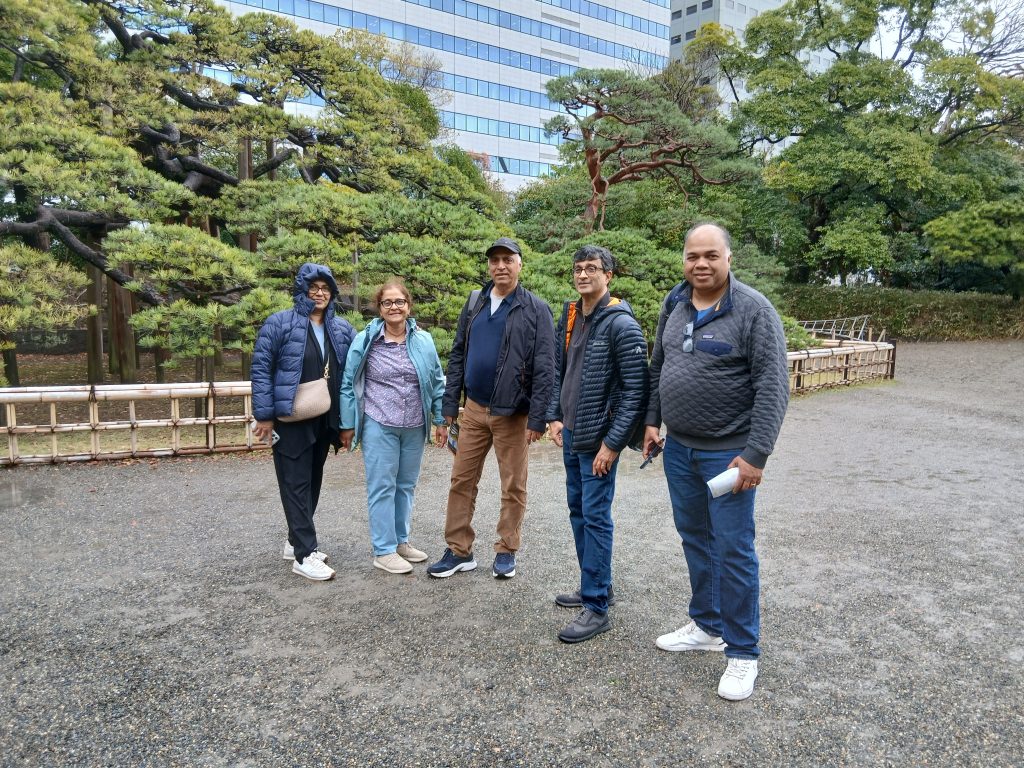 Tokyo in Half a Day: Shimbashi Station & Break at a coffee shop