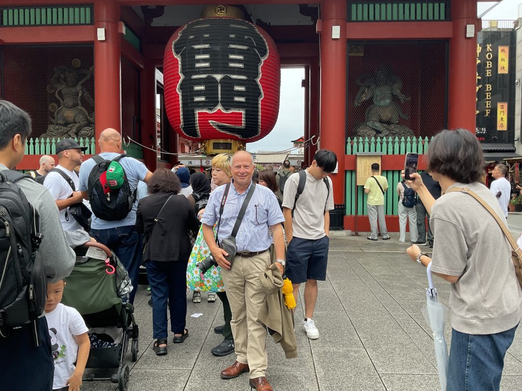Tokyo in One Day: Guide Sensoji Temple and Nakamise & Guide Meiji