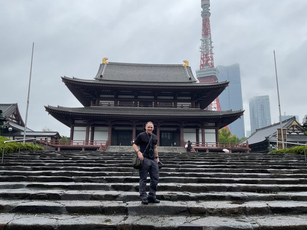Tokyo in One Day: Guide through Zojoji Temple & Shibuya Station