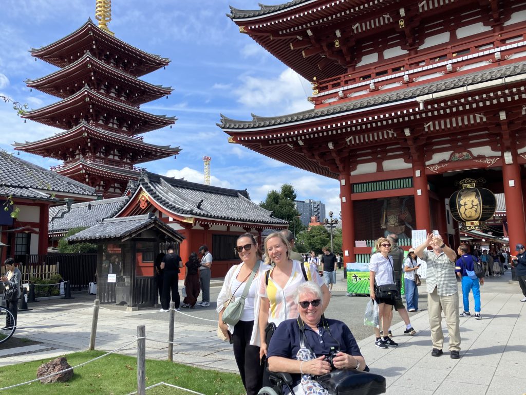 Tokyo in One Day: Hamarikyu & Yanaka Ginza