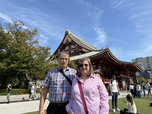 Tokyo: Imperial Palace East Gardens & Shimbashi Station Underground