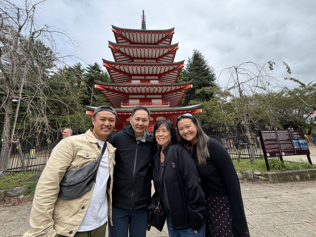 Tokyo: Arakura Fuji Sengen Shrine & Oshino Hakkai