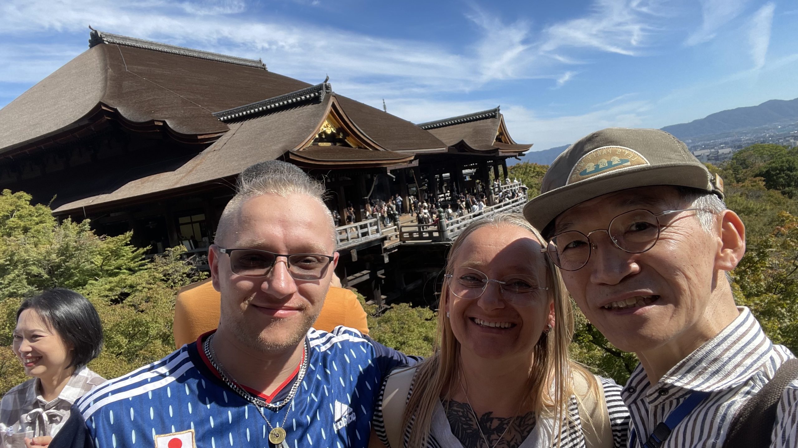 Kyoto in Half a Day: Kiyomizu-dera guide & Nishiki Market guide