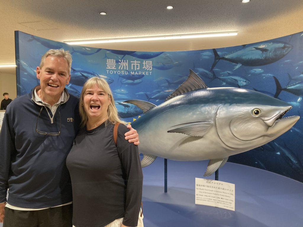 Toyosu Tuna Auction & Tsukiji Local Food Tour