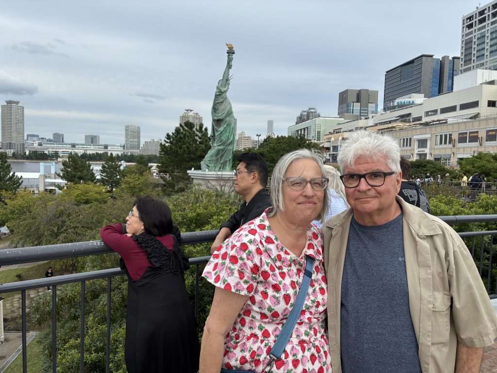 Tokyo in One Day: Tsukiji Outer Market & Odaiba