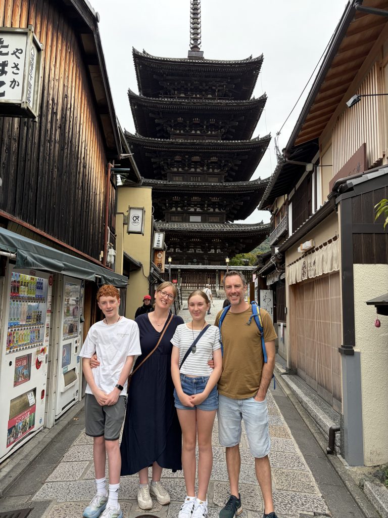 Kyoto in One Day: Sanjusangendo & Nijo Castle